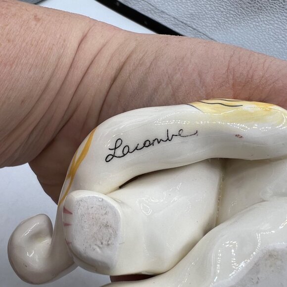 Vintage Annaco Creations Amy Lacombe Lying Cat With Summer Flowers 2001 Figurine - Picture 9 of 9